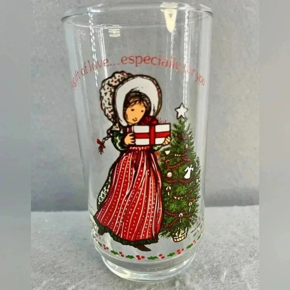 Coca Cola x HOLLY HOBBY American Greetings throwback glass Christmas 🎄1977 - Picture 2 of 7